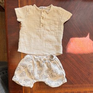 babidu Cream Gauze Baby Top & Printed Shorts Set